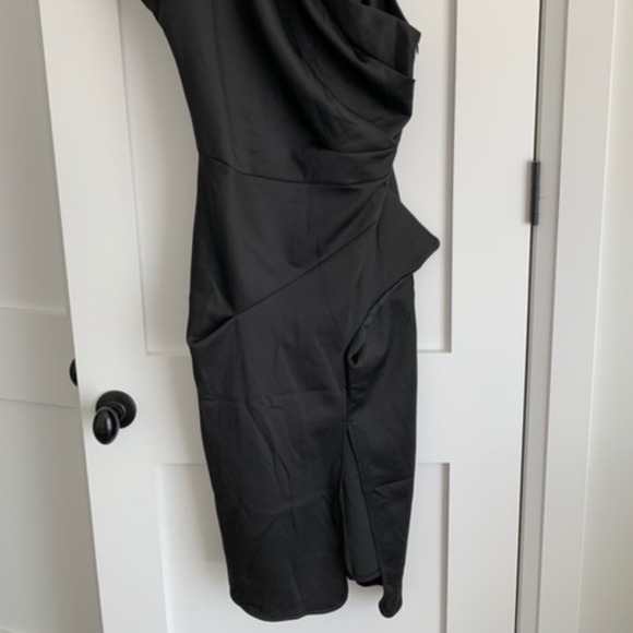 Sheilay black asymetric one-shoulder dress - Picture 3 of 3